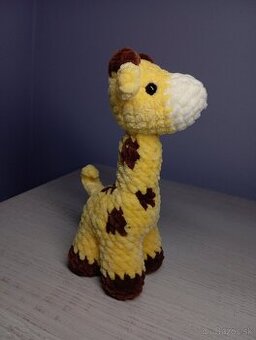 Háčkovaná žirafa