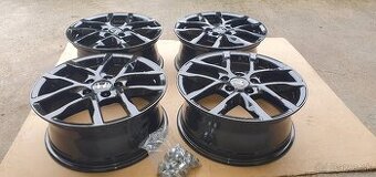 Cr-v vitara suzuki sx4 accord civic 5x114,3 r17 toyota