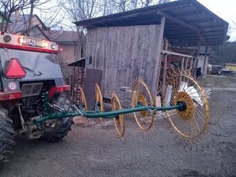 Slniečková hrabačka