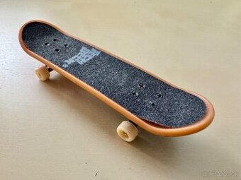 Fingerboard