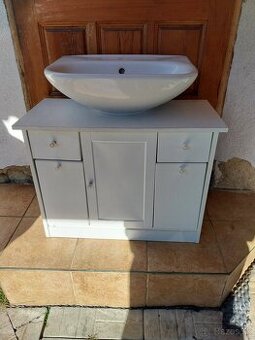 Umývadlová skrinka