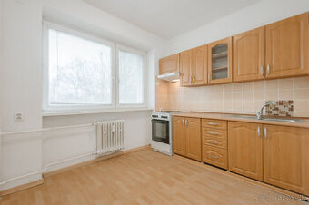 Na prenájom čiastočne zariadený 1-izbový byt v Martine-Podhá