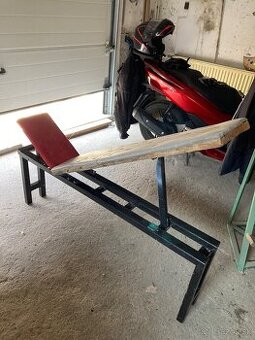 Lavička na cvičenie