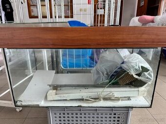 Akvarium 144L s prislusenstvom