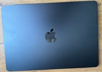 Macebook M2 black