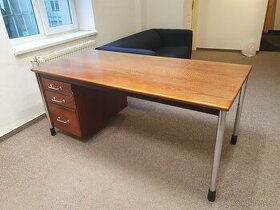 Kancelársky stôl s kartotékou - 1
