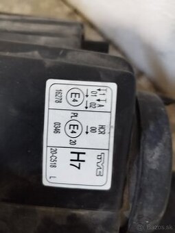 Predám predné svetlá Passat B7