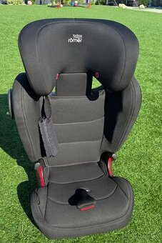 Predám detskú autosedačku zn. Römer KIDFIX (15-36 kg)