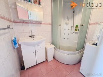 Výnimočný 1-izbový byt s 2 balkónmi a výhľadom na hory – len