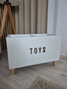 Skrinka box na hračky KALLAX