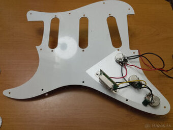 Predám pickguard bez snímače