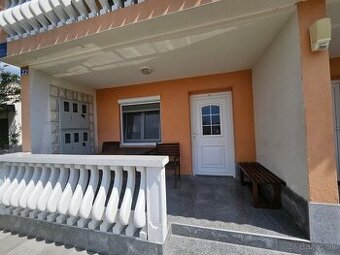 Chorvátsko 2 izbový apartmán 100 m od mora ostrov VIR
