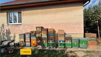 včelie úľe a včelárske potreby