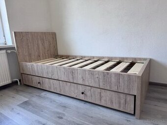 Predám kvalitnú pevnú posteľ 90x200cm - úplne NOVA