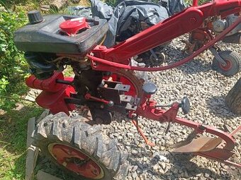 Malotraktor Terra Vari s príslušenstvom