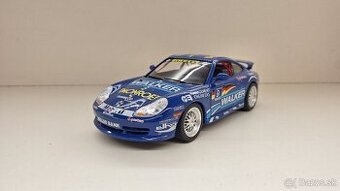 1:18 PORSCHE 911 SUPER CUP