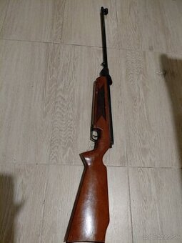 VZDUCHOVKA SLAVIA 631