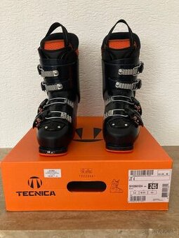 Juniorské lyžiarky Technica MP245cm