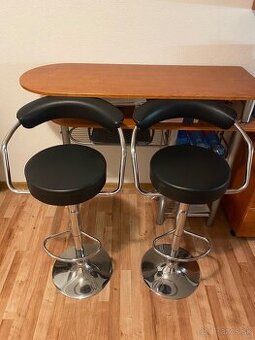 Barový stolík +barové stoličky