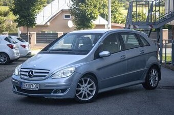Mercedes-Benz B trieda B200