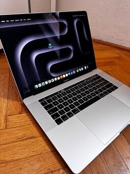 Macbook Pro 15.4" TB/I7 2.9GHZ/16GB RAM/512GB SSD/SK