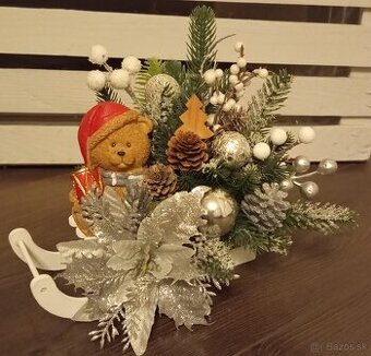 Zimné sánky s medvedíkom - vianočná dekorácia