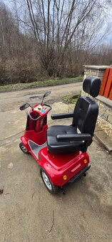 Elektricky invalidny vozík