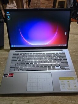 Asus Vivobook 14 Go model 2024 s procesorom AMD ryzen 5 7 ge