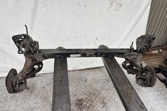 VW GOLF IV 4 ZADNA NAPRAVA