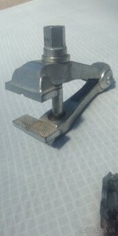 Svorka - zamočnicka , klampiarská