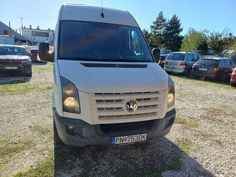 volkswagen crafter 2,5diesel, 100kw,r.v.2008,3miest,6kvalt