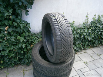 Predám 4x zimné pneu Michelin 205/55 R17 95VXL