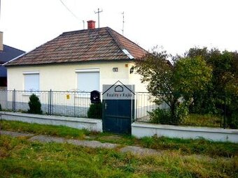 3-izbový rodinný dom v obci Bezenye na prenájom