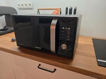 Mikrovlnná rúra Samsung digitálna