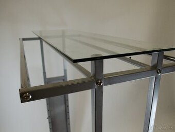 Štender - stojan na oblečenie