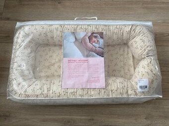 Mimi concept hniezdo