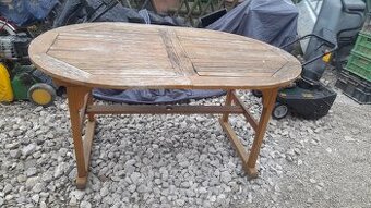 Drevený oválny stôl 40eur, truhlica 40eur