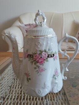 Starožitná kanvica