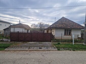 Dom s veľkým pozemkom na predaj Kolta