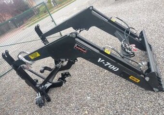 ľahký čelný nakladač na traktor s podviazaním