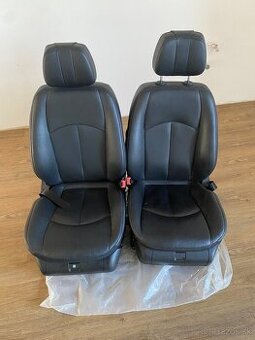 Mercedes w211 sedačky predne zadne