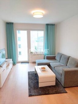 Pekný 2i byt, zariadený, loggia, pivnica,garáž.státie, novos