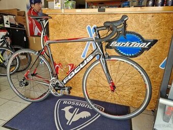 Predam cestny bicykel