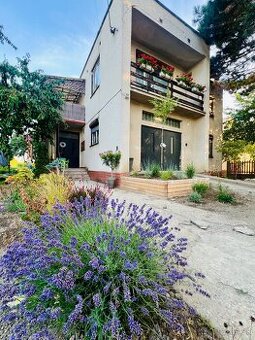 PREDÁM RD Trnovec nad Váhom vhodný na rekonštrukciu, 1100m2