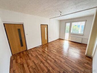 Priestranný 3-izbový byt s loggiou v Detve (76,85 m2)
