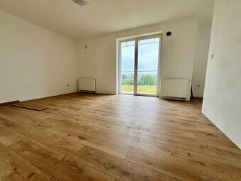 1 IZBOVÝ BYT S BALKÓNOM NOVOSTAVBA DLHÁ N/VÁHOM ŠAĽA