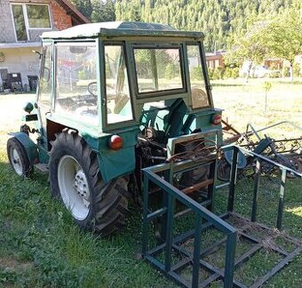 Predam traktor Zetor 4011