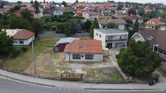 Prenájom – predajňa, sklady, parkovanie – NR Dolnočermánska