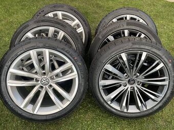 DARTFOR LIERPOOL  VW Passat 8B 5x112  235 45R18 zimné
