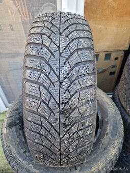 Predám zimné pneu Kumho 195/65r15